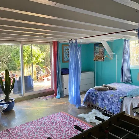 Grande Un Voyage Au Calme A La Campagne Entree Independante Cote Piscine Bed and Breakfast 3*