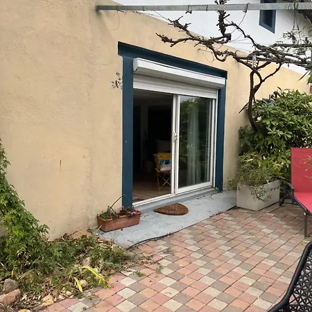 Bed & Breakfast Invitation Au Voyage Jardin,Piscine 10Mn De Beziers
