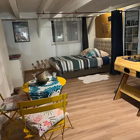Bed & Breakfast Invitation Au Voyage Jardin,Piscine 10Mn De Beziers 3*