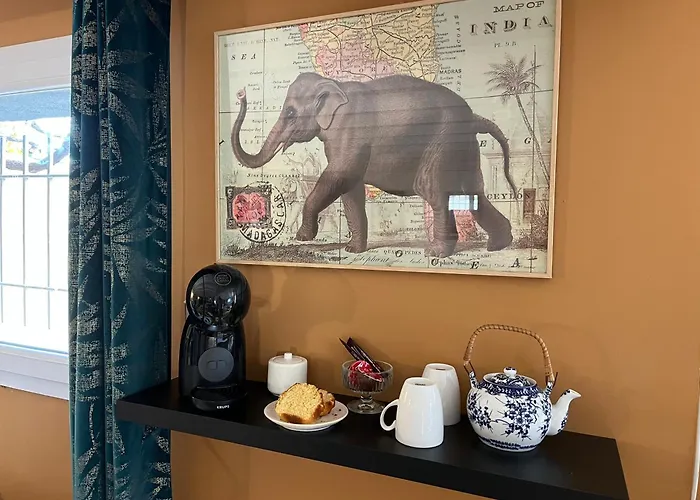 Grande Un Voyage Au Calme A La Campagne Entree Independante Cote Piscine Безье
